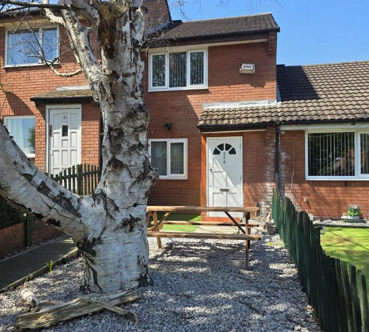 Elegant 2 Bed With Hot Tub And A Host Of Amenities Villa Liverpool United Kingdom