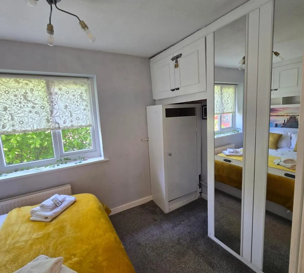 Elegant 2 Bed With Hot Tub And A Host Of Amenities Villa Liverpool United Kingdom