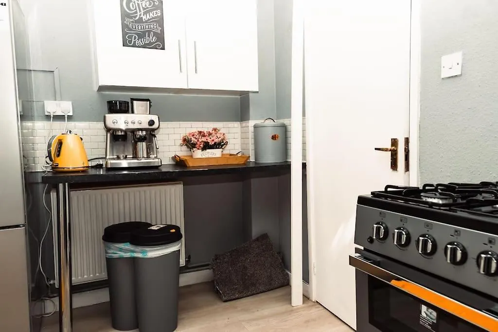 Elegant 2 Bed With Hot Tub And A Host Of Amenities Villa Liverpool