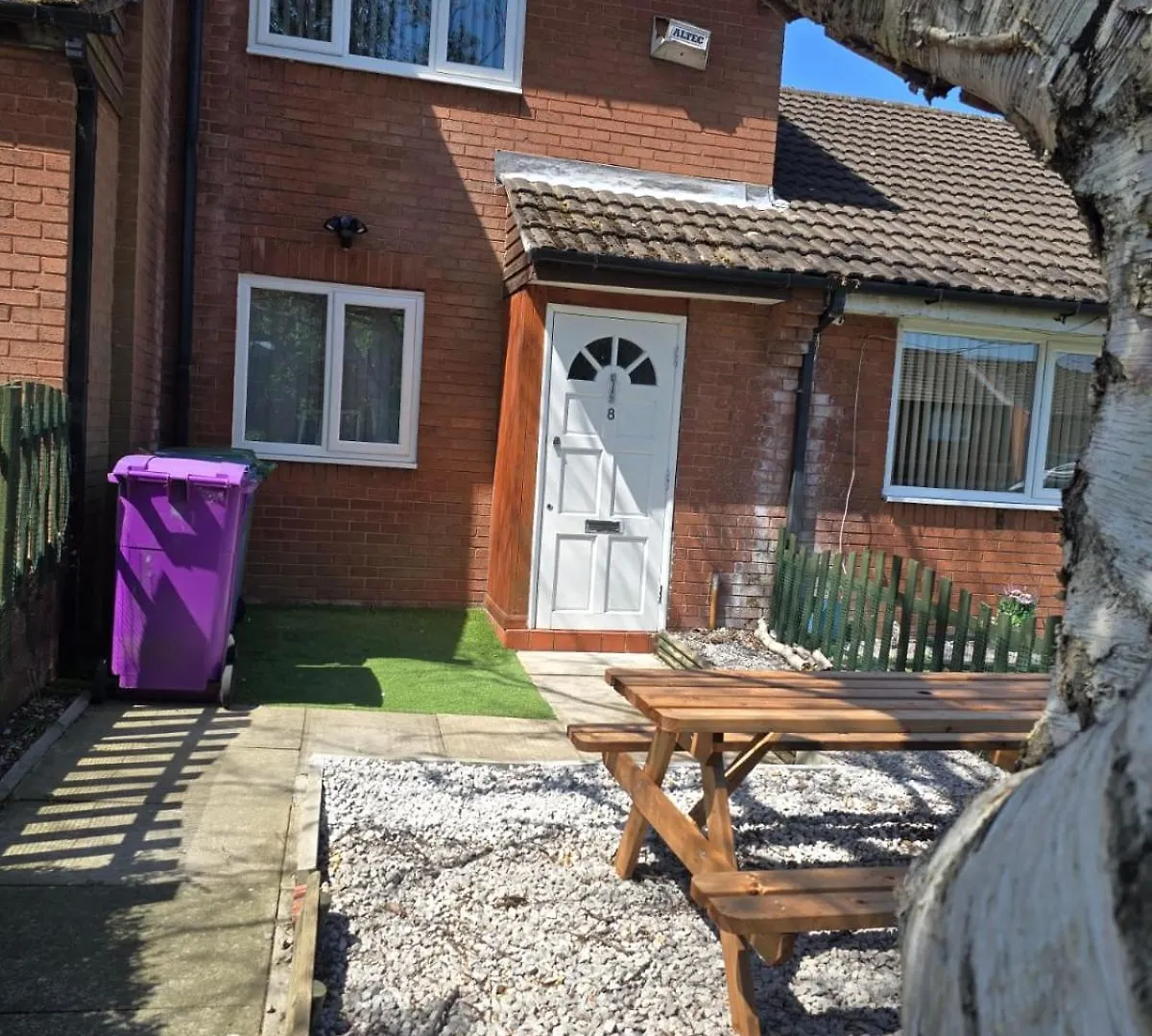 Villa Elegant 2 Bed With Hot Tub And A Host Of Amenities Liverpool Ferienhaus
